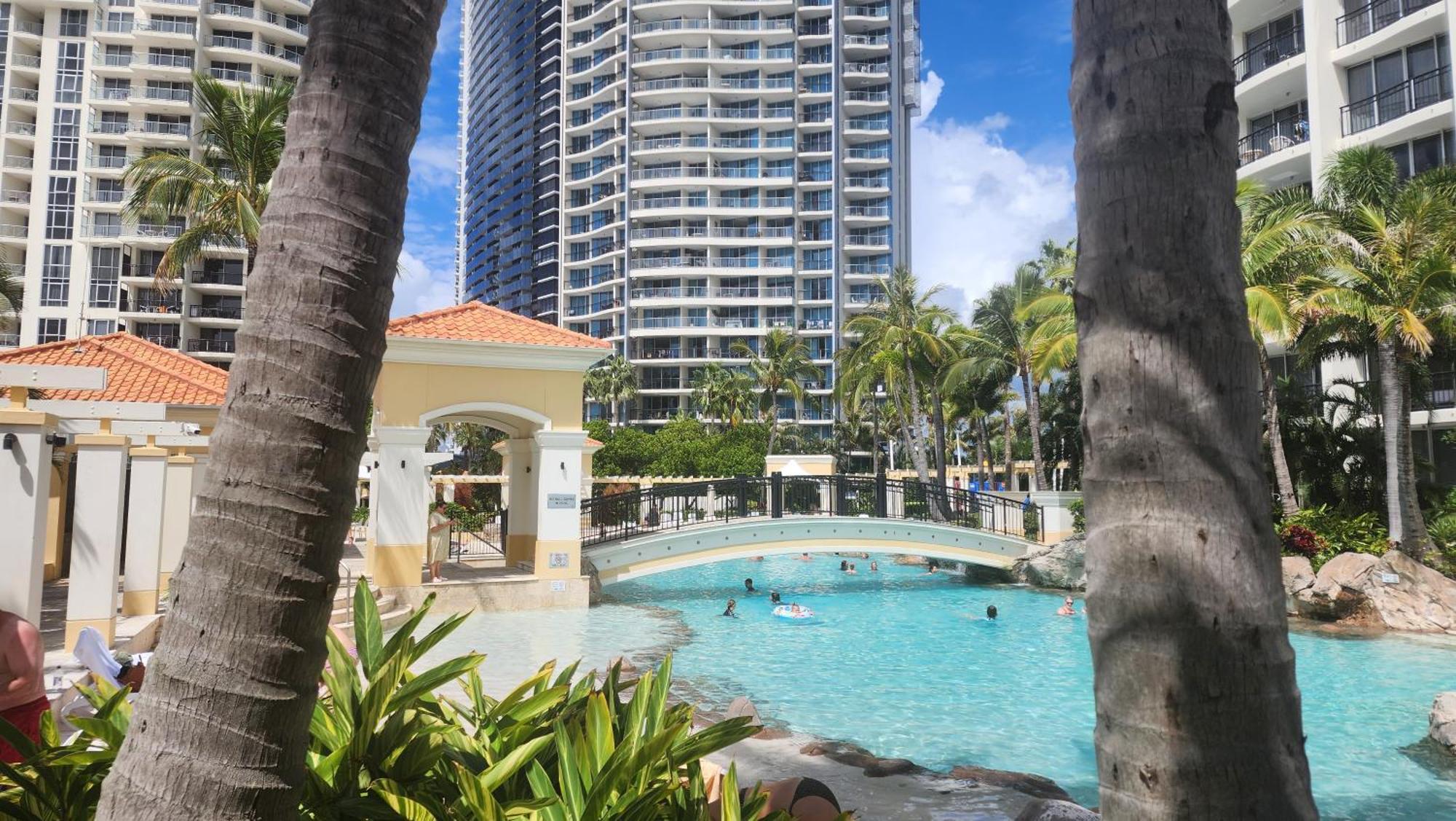 Darren Surfers Guest house